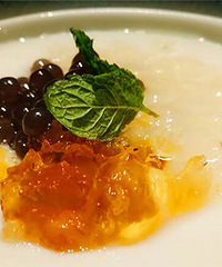 ��һ�Ҵ��˹ݳԵ������Ҿ�Ȼ����Ʒ��Ļ�Ҫ���ˣ�