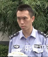 ���ˣ�ƽ��һ����ɢ��������͵�� ��ץ��ȴ˵����ȱǮͼ���֡�