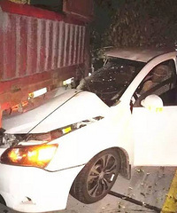 ���գ��γ�һͷ�������������β��ֻ��˾���������������