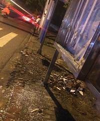 С�ģ�����·һ��ƿ������Ʊ�ײ��10���� �������䶼����