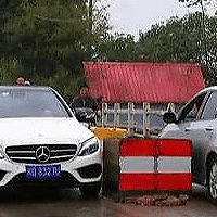 ��������������·�޿�1��8 ��������Щ������¶�ĳ�����ô��