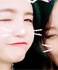 ����һ�����μ�΢΢һЦ����ſ