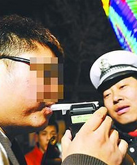 �������Ͳ����� ������һ�ƹ��������Լ�ץ��