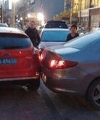 �ڸ���Ժͣ��ʱ���˱��˵ĳ� �ۼ�����������Ҫ����4��