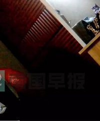 ���Σ����Ӱ�������ְҵŮ�ӣ����������ȴ����ת�У�