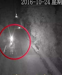 ������̫��������ײ һ������һ����֤��ʻ