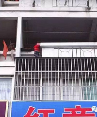 ���գ�է��5���к�Ϊ����߾�����̨ ˫������̨��Ե���ҿ���