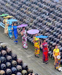 �򵴿���ڿ�Ļ���������� �м��� ���н𷢱��۵����С����