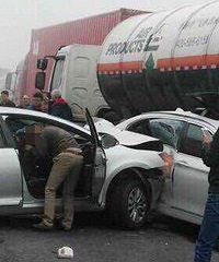 9��43�ˣ�������κ����ٷ����೵׷β�¹�