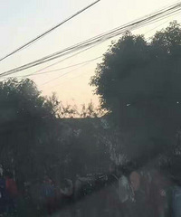 ����ôһȺѧ�������Ǵ�඼�������񹤵���