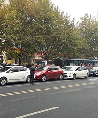 С�ģ�������ɽ��·�����γ� ��������׷β��