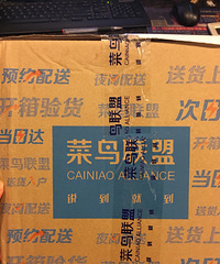 ����Ů��·��һֻ�ʵݺ� �������ˤ���������������