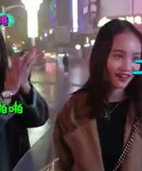 ��ͷ��Ц�����ʾ���һ����˯�������ˡ����ظ���Ц��