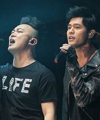 �����ܽ��׳���ѸҪ�ڼ��˺����ˣ����й��¸��������ڼ���¼��