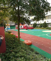 ͻ��������һ�೧�Ż� ������Ũ�̹������Ա߻���һ���׶�԰