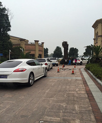 ����ĳС��һ���籣������չ����� ҵ���ϰ඼�ٵ��ˣ�