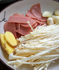 ̫ţ�ˣ��Լҵ������ Ҳ�������ֵ��� ������Ҳ�����Ծ�Ө��͸