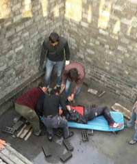 ͻ������ɽ��·��һŮ�ӵ��䵽���������ڽ���Ȫ�� ������...