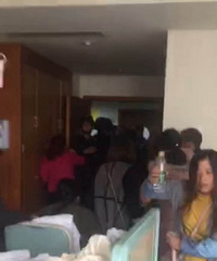 "10个月小孩感冒在嘉兴某医院挂盐水居然挂死了"