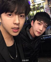 �����о������еܵܵ�Ů�� �����˼��ڿ�Ҳû�н�������