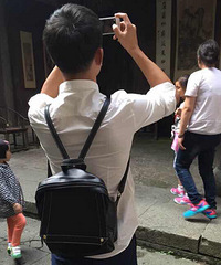 ��ɶ���У�ϣ�������Ǹ�������