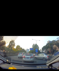 ��¼��ʵ�ģ��л��㳡�ſ�����ͻȻ��� Ȼ�󱯾��ˡ���