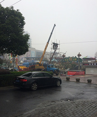 ����Ħ�����������������ʩ��  ��������װ�У�