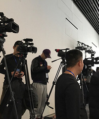 ���������д��¼���������δ���Ӿ������ƻ����쿪Ļ�����𺳣�