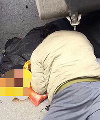 �ң���ƿ��Ů��ͷ����ѹ�� �Խ����磡