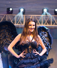 ���ޣ����� ά���� ��������ĺɶ��ɱ�����������ħ�����赸