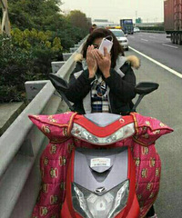 ���������ٹ�·����Ů�����ƿ�� ���ǲ�Ҫ���ˣ���