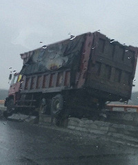 ɶ������󿨳������˷ǻ�������