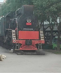 ����һ�ϰ���Ǯ���� ��Ȼ�չ���һ̨��ʽ�𳵣�