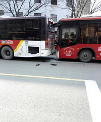 ��ˮ�嶫���Ź�����վ̨ 87·������׷β82·������