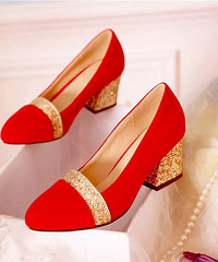 ˭˵�ڻ�Ь���ܴ������Ǽ���ϰ�ף���������Ҫ����ɫ��Ь��