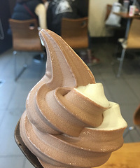 KFC�Ե�����Ʒ˫����Ͳ �㴼˿���óԲ��� ��óԣ�