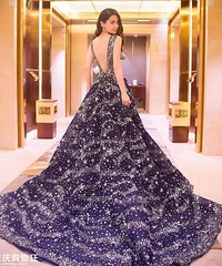 ��������ѧ���վ��У��ھƵ�10���Ӳ������Ϳ����ջ��ɴ��Ƭ