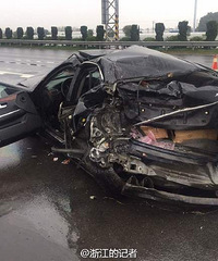 ͻ�������ܸ��ٰ�ҳ���γ���ײ �ֳ����� ���˱�����