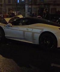 ��������˼쭳� ײ��ǰ���Ҳ��̶�