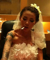 ���ڵ�Ů�˳��̺ȾƱ��Ҷ��� ������Ů��˭��Ȣ