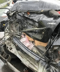 ���ܸ���ͻ��������������ײ�� ����4������ ���л����и�