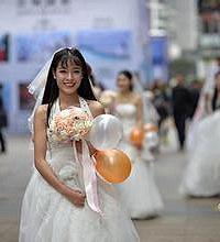 ���ֵ�����1��ֻ����Ϊ�˸�ĸ �����и�����ʣŮ