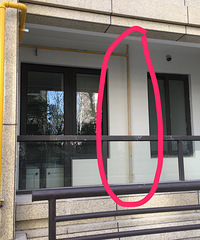 "求助各位楼友,我应该选择去死,还是封阳台?"