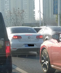 ��ͷż��EOS 40���Ӳ������ ���������¹�Ů��