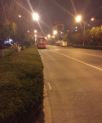 ̫��׳�ۡ�������ĳ��· һ������ȫ�ǰ�ҳ���ͣ��·��