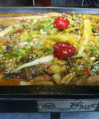 �����һ��ѡ��Ļ����������ζ�Ŀ������Ұ����Ϳ�