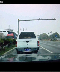 ���˰桰�������ˡ����Ⱥ�� ����һ��ʧ�ش󿨳�