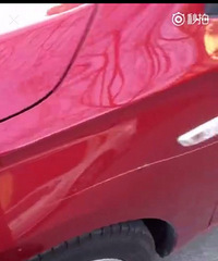 ��ը������ͣ��С��  ���˴ӳ�ͷ������β�����һ���һ���ų�