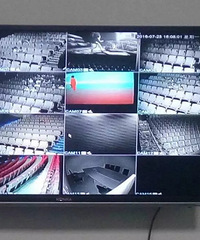 ��ӰԺ�ﵽ��������ͷ�����ڽ��ݵ���ӳԱ ����ֱ����С��Ƶ����