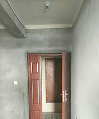 �ް�����ҵ����ĳ¥�̽��������������λ��������